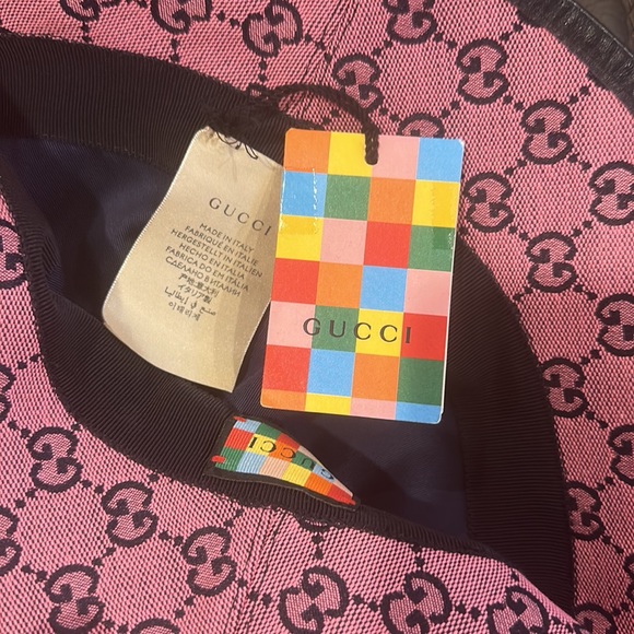 Gucci
Women's Purple Gg Multicolor Canvas Bucket Hat - Picture 8 of 17